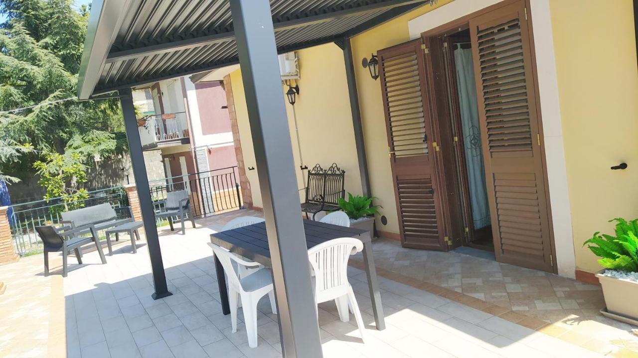 Villa La Terra Patrizia Nicolosi Exterior foto